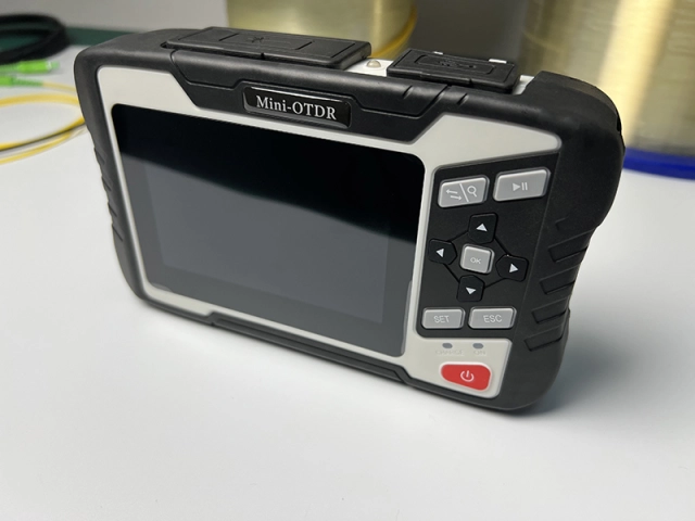 FC1500 Mini-OTDR fiber copper network tester