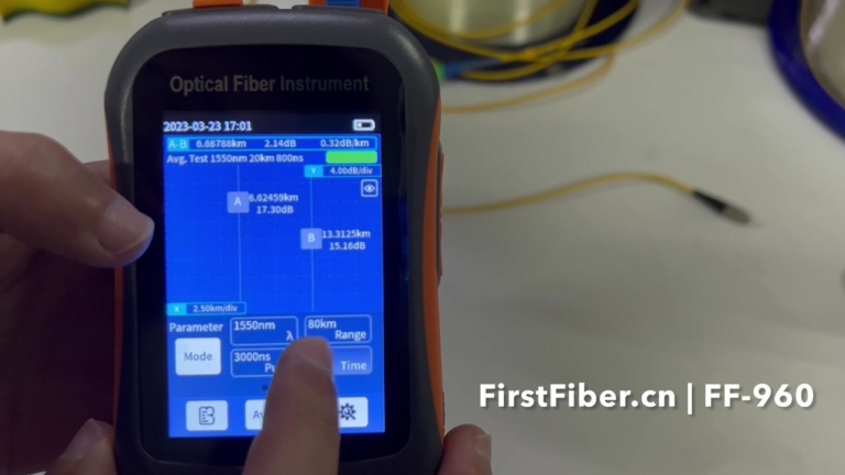 Demonstracja wideo mini reflektometru OTDR FirstFiber Technologies FF-960