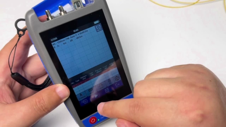 Demonstracja i recenzja reflektometru OTDR FirstFiber Technologies TN1700
