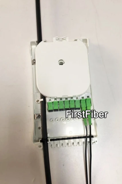 FirstFiber FF-FTB8E: cablagem vertical com terminal de fibra de 8 núcleos
