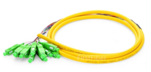 Pigtail de fibra SC APC de 12 cores