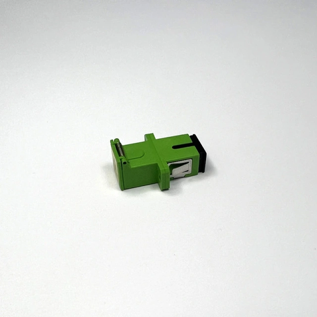 SC/APC adapter auto dust cap shutter