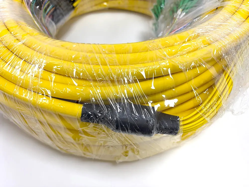Ruban à 144 fibres vers ruban à 12 fibres
